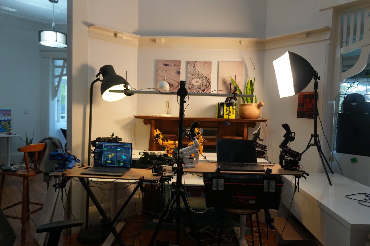 ed0henderson's tweet image. One day we won't need to control lighting and that's when the real fun begins!

#robotics #physicalAI #embodiedAI #robots #AI