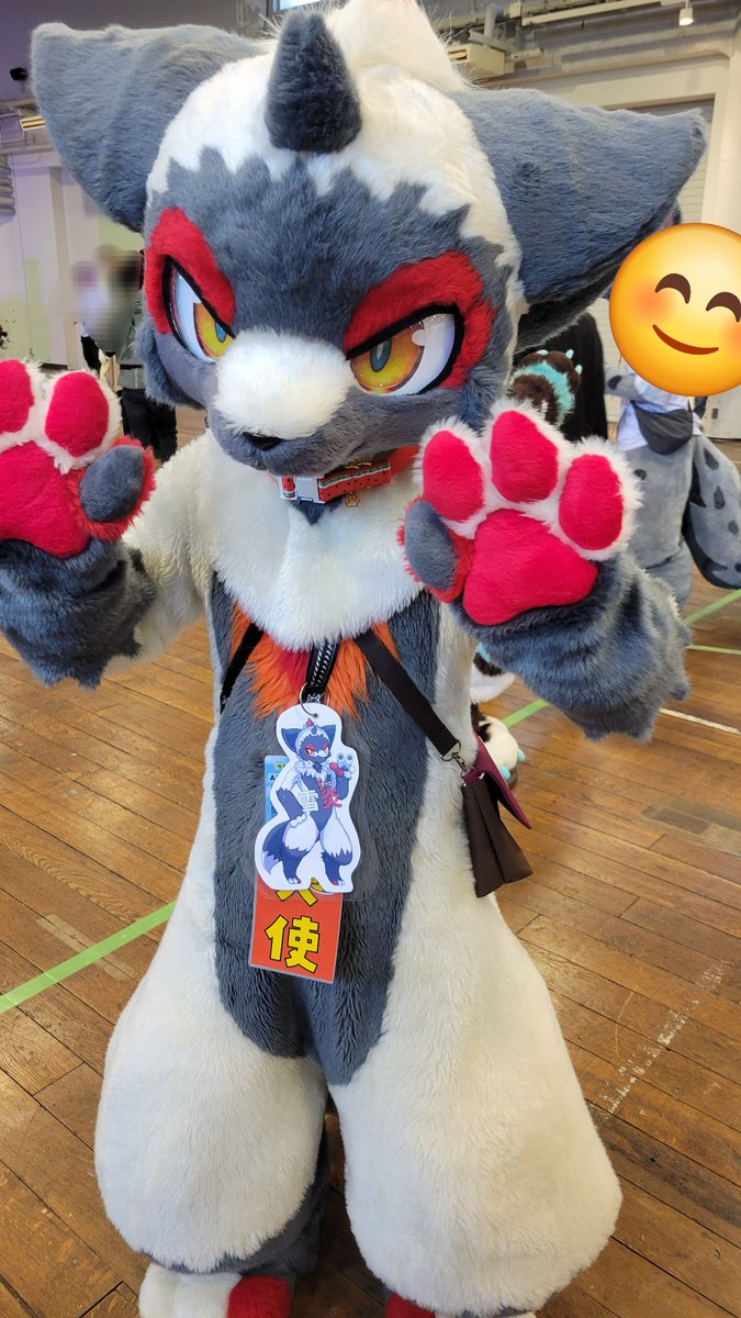 piyonko_opiyo's tweet photo. 初交流の子たち～！①
背が高くてでっかわいいクレイルくん、衣装や得物が色々で気さくなニールくん(@nirvana_negi )、小柄でかわいい雪炎くんにモヒートくん✨
ありがとうございました！☺️
#ケモすて５ https://t.co/XbavnBXChf