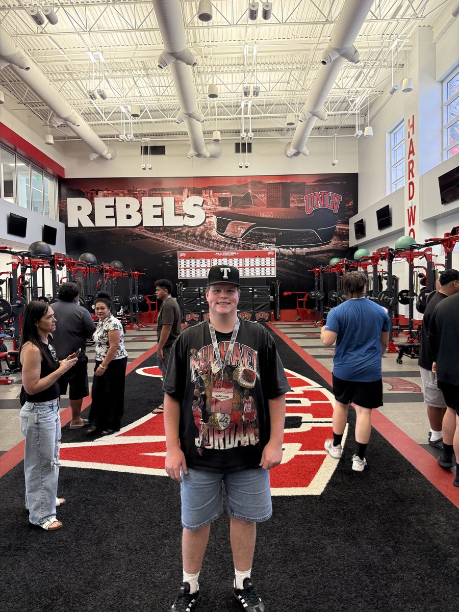 cadedahle77's tweet photo. Thank you @unlvfootball for a great visit! https://t.co/izAUQuYmud