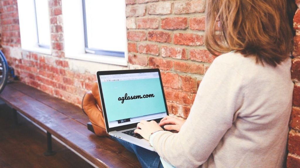 aglasem.com tweet media