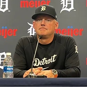 BOSSportsGordo's tweet photo. AJ Hinch isn’t happy with Framber:

"We play a really good brand of baseball here. That didn't feel like it. I'm not judging intent. But I know when you go out on the field in those confrontations, you usually feel like you are in your right. It didn't feel good being out there."

(via @cmccosky)