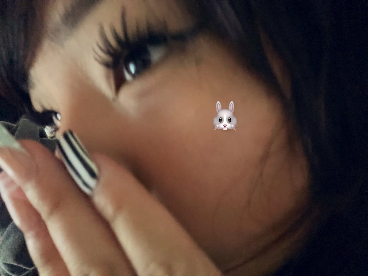 lazeronce's tweet photo. meowmow is anyone buying dm me:3

#nsfwtwt #nfsw #ddlg #sellingcontent #customs #eighteen #teen #littlegirl #bunny https://t.co/TgzaokpQHH