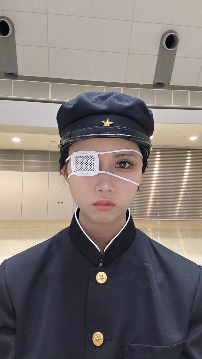 furuhina1699's tweet photo. なんGはダフです！！！証明写真みたい https://t.co/741VOui5Gs