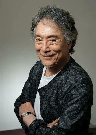 好きな役者さん154
舞台俳優の名が相応しい平幹二朗さん。ハムレットやマクベスをはじめ、重厚な声の響きと演技力に惚れ惚れする。大河ドラマも常連で“国盗り物語”(1973年)斎藤道三 役は、観ていて自分に無い強さへ憧れを感じた。
現代劇は“検事 霧島三郎”(1969年)霧島三郎 役が1番好きなTVドラマ。