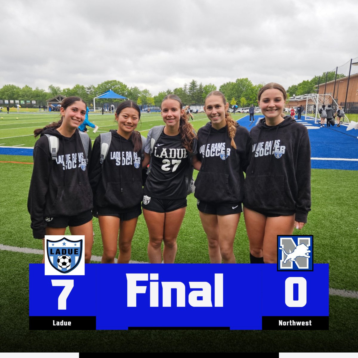 LadueSoccer's tweet photo. Picked up a nice conference win over Northwest in the rain today! 
⚽️M. Stockwell (Schreiner)
⚽️Levinson (Jiang)
⚽️Wilson (Schreiner)
⚽️Myckatyn (Wilson)
⚽️Jiang (Strickland)
⚽️Strickland (Dixon)
⚽️Walker (Dixon)
🧤Warwick 
⭐️Tonopolsky
⭐️Jiang
⭐️Strickland 
⭐️Schreiner 
⭐️Dixon https://t.co/ZR3HOAqQfR