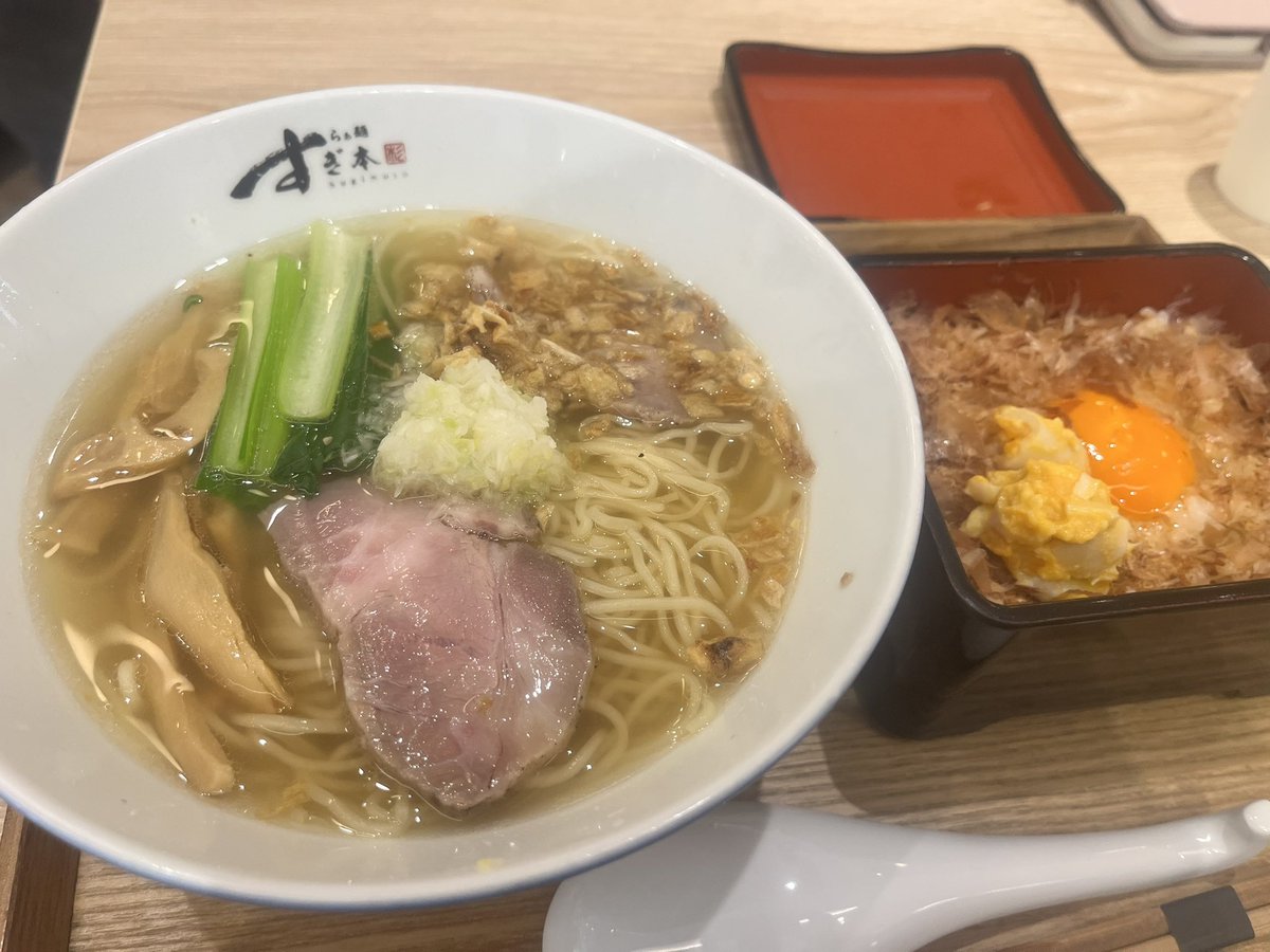 威助 tweet media
