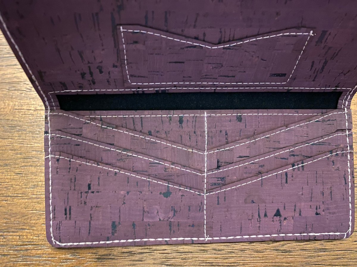 angelhw1956's tweet image. Lucky Penny Wallet tuppu.net/1c981de1 #Etsy #TeaTimeQuiltsnMore #PurpleWallet