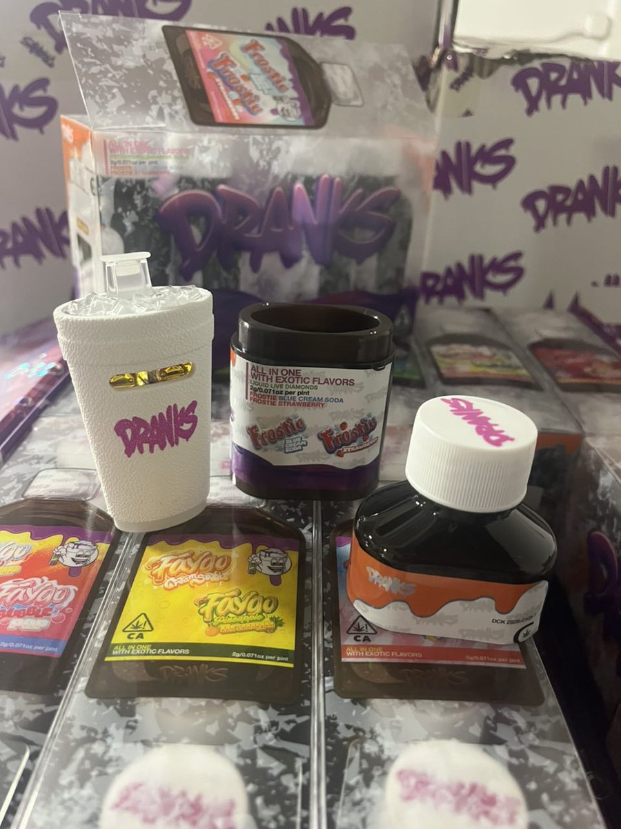 Georgiabuds's tweet photo. DRANKS DISPOS  🥤 
- limited amount 🔥
- fist double cup device https://t.co/bo4CbjqN8k