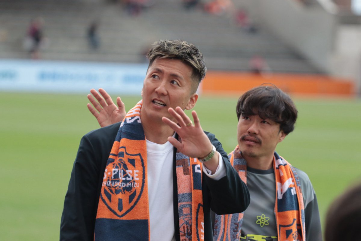 fdhmoto's tweet photo. 試合前に場内一周
#アイスタ https://t.co/JS7jpRoLYb