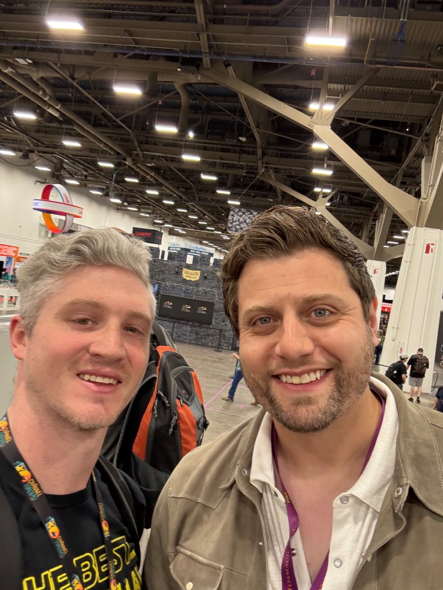 TheSignetDuo's tweet photo. Sharing some more memories from #magiccon! Got to see Josh and Jimmy from the @commandcast, and got some great content creator advice from @benbatemanmtg! What an experience filled with MtG, Magic, and Minigolf!

#mtgcommunity #magicthegathering #edh #edhcommunity #mtg https://t.co/50tqfuHmTA