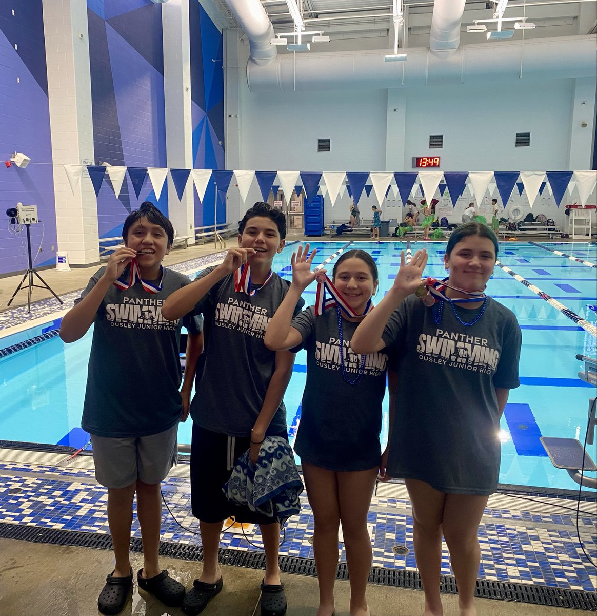 SeguinSwimming's tweet photo. So VERY proud of our Ousley swimmers who have worked so hard these past 5 weeks in swim!! Tonight they competed in the JH City Championships. 
Kori Burns was City Champ in 25 back 
2nd place Mixed 200 Free Relay 💪🏻🔥
@OusleyJH @Seguin_cougars @ItsCoachCC https://t.co/RA0q710llX