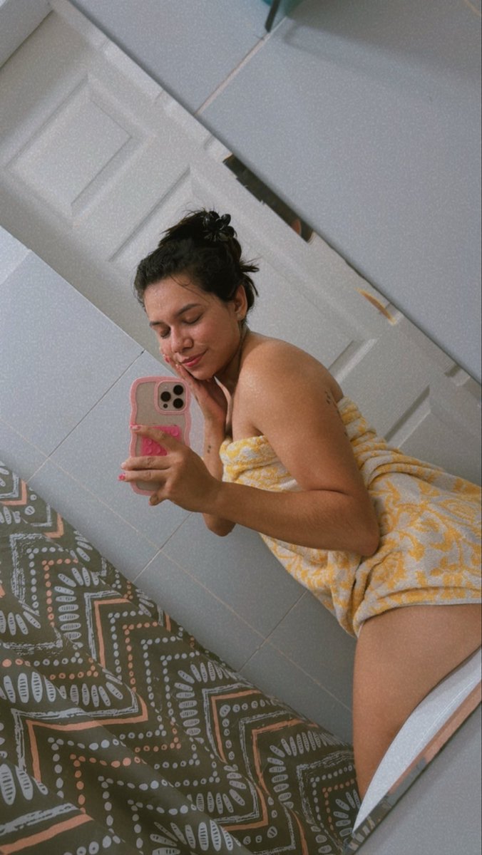 Odett191's tweet photo. Un baño después de entrenar 😮‍💨

Estoy activa en mi Página de https://t.co/rNzRxo1ynU  🔞🔗🔥

Tengo un descuento para ti esta noche bebé ✨💙

#fansly #forsale #fypシ゚viralシ #exclusivo https://t.co/bAIPdJcSSV