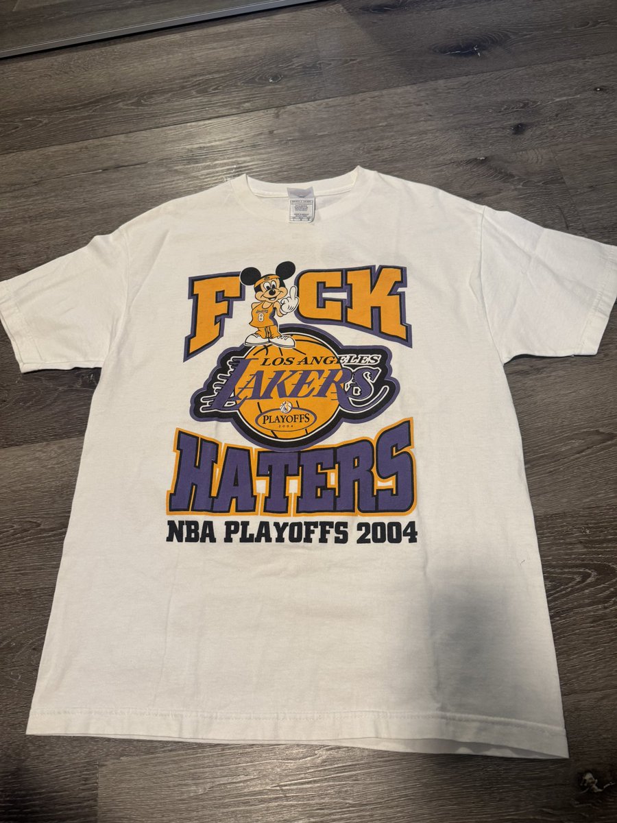 iamtavianmaalik's tweet photo. Lakers getting belted so look at this banger from 2004 I picked up https://t.co/I48W8K2ndz