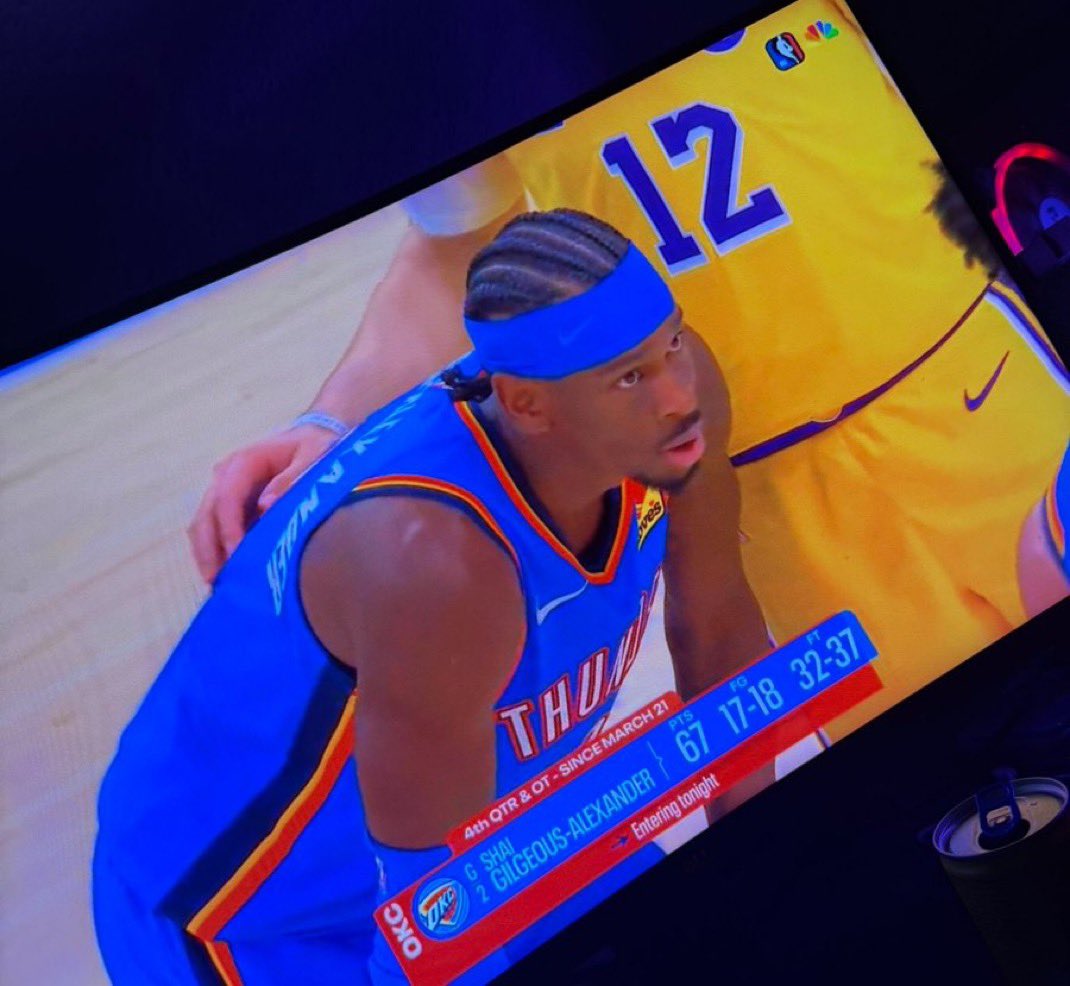 LakeShowYo tweet media