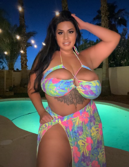 Sofia Rose tweet media