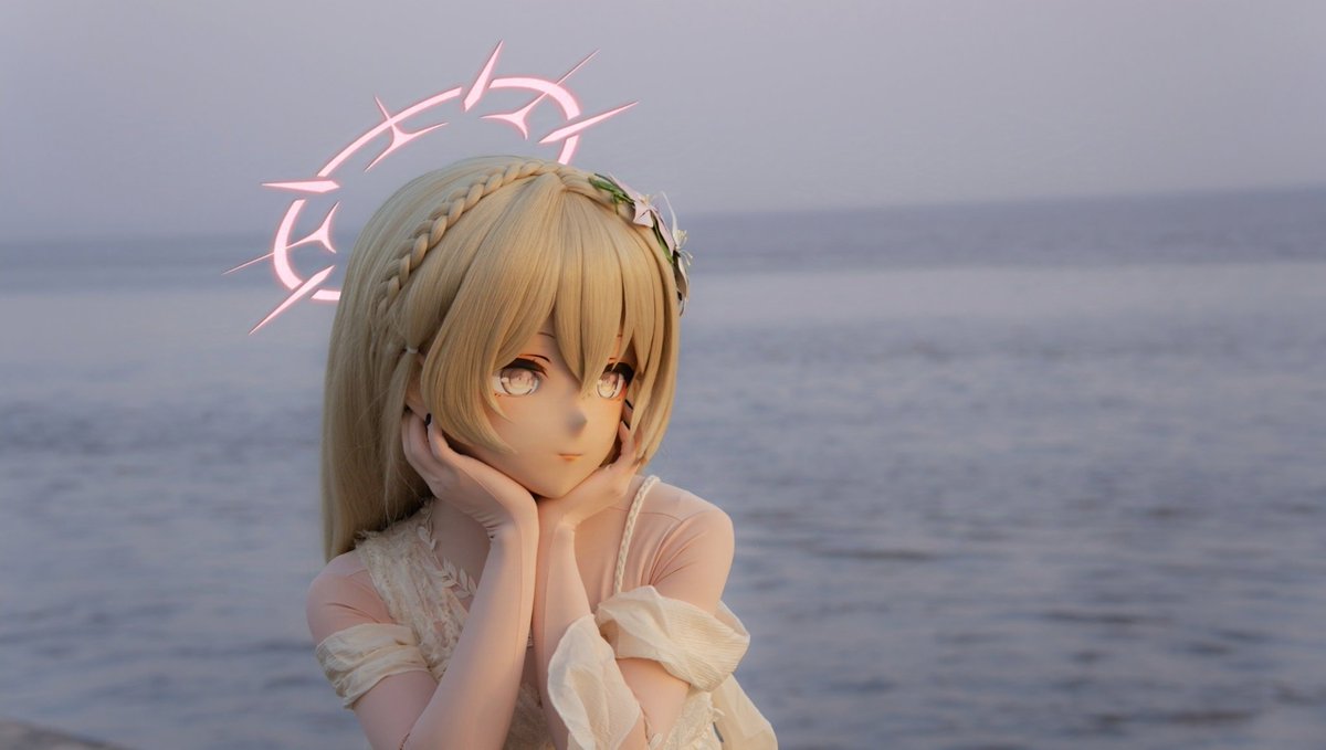 elkInLost7's tweet photo. “Just close your eyes,
the sun is going down🎶
You'll be alright,
no one can hurt you now🎶🎶
Come morning light,
you and I'll be safe and sound🎶🎶”

 📷:    @cloudpoem5 
Halo: @YaXia7 
#着ぐるみ #kigurumi #BlueArhcive https://t.co/tJZkgLaPaC