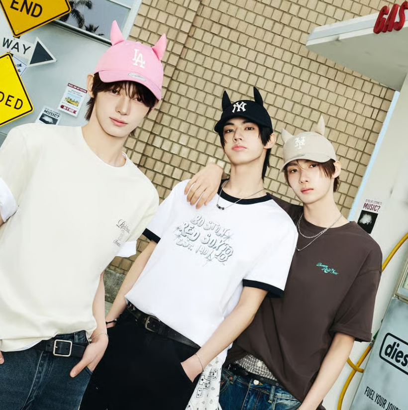 twspopbase's tweet photo. TWS DOHOON, YOUNGJAE &amp; HANJIN shine for MLB Korea ‘Turn Up SUMMER’ collection https://t.co/YPmdBfnqkP