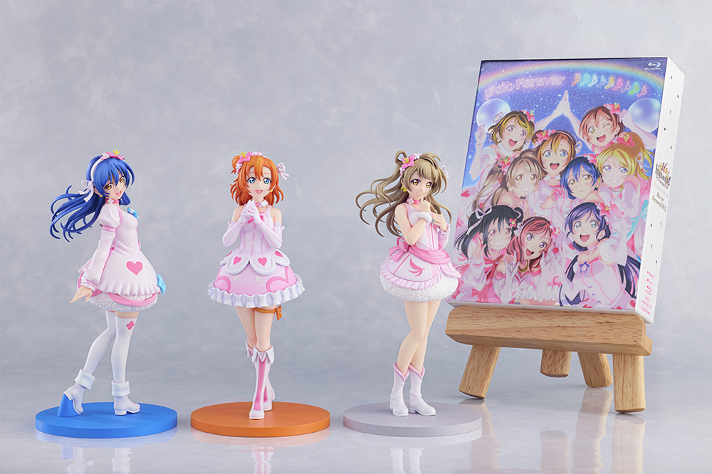 KDcolle_news's tweet photo. ＼⏰️予約締切まであと2週間⏰️／
『ラブライブ！』高坂穂乃果、南 ことり、園田海未 僕たちはひとつの光ver. ノンスケールフィギュアの予約受付は5/20(水)まで！

飾りやすいサイズとハイクオリティに拘ったお手頃価格のアイテムとなっています♪

https://t.co/HwOnwKall3

#KDcolle #lovelive https://t.co/FhIfiWeB13