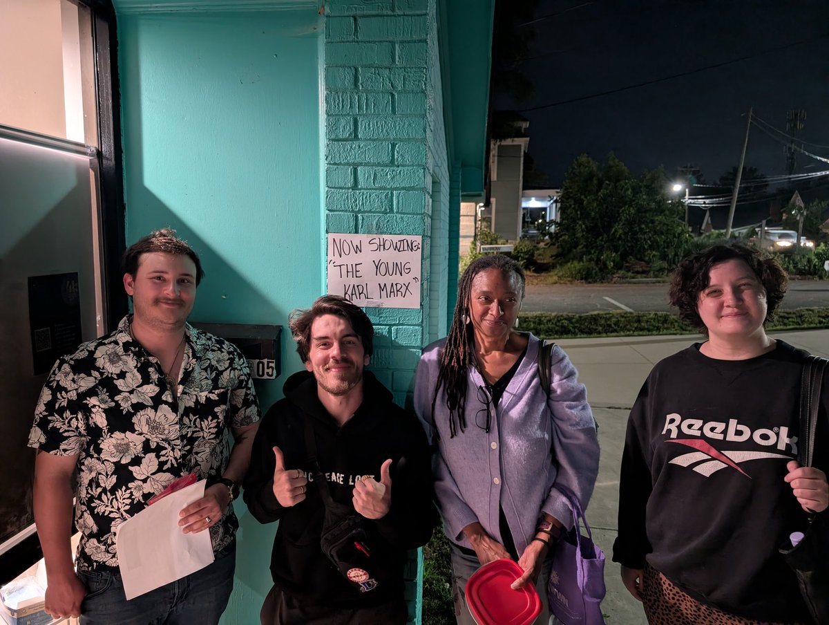 cpusatrianglenc's tweet photo. Had a wonderful movie night at the People's Solidarity Hub, thank you to everyone who showed up and hope to catch y'all at the next social!

#cpusa #movie #movienight #karlmarx #northcarolina https://t.co/LdQrSu5TBk