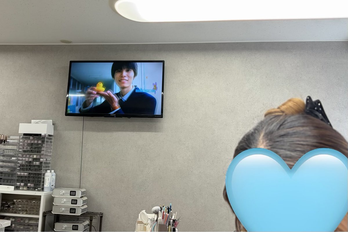 はる tweet media