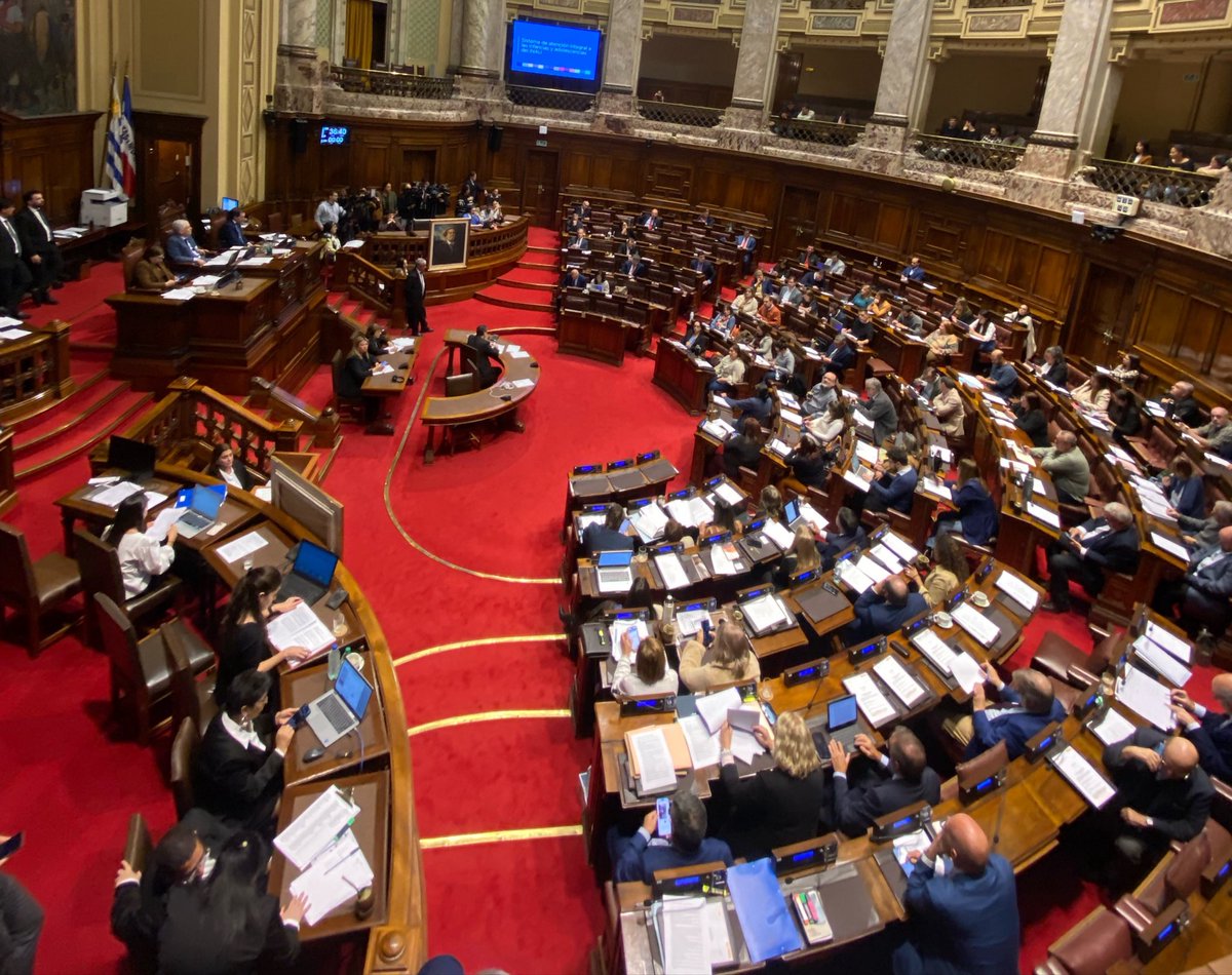 Progresistas76's tweet photo. Finalizó la comparecencia de INAU en la interpelación de la Cámara de Diputados

“El antidestino es nuestra premisa ética y desde ahi siempre nos encontraran para construir un futuro diferente para quienes pareceria que ya tienen sus oportunidades prefijadas” cerró Claudia Romero https://t.co/yraDcIK9cK