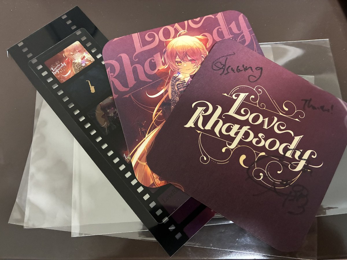 特典！ ってよく見たらサイン入り引いてたっ フィルムは音源DLカードに
