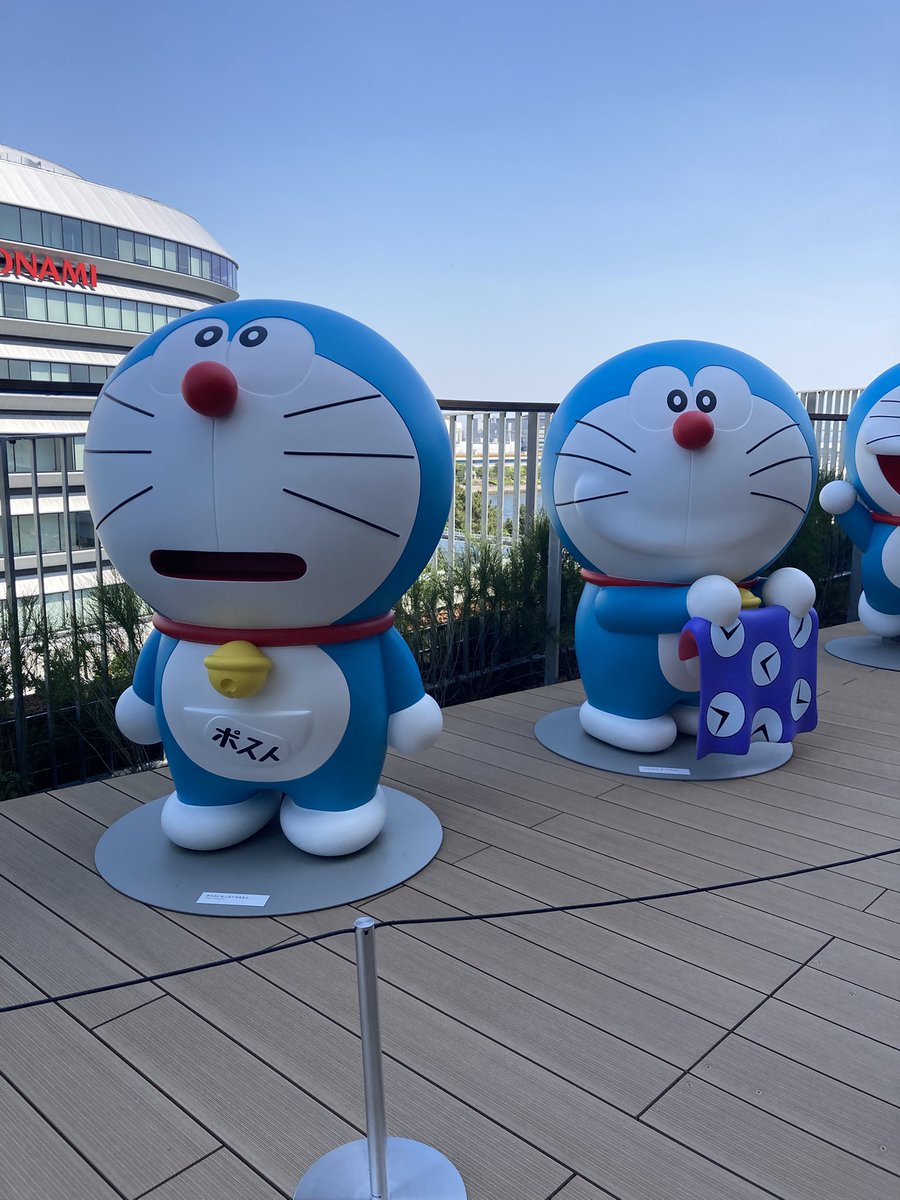 taka_mrn's tweet photo. 東京ドリームパーク、“100%ドラえもん”の、ほんの一部だけ見学しましたが、たくさんのドラちゃんに会えてびっくり😆
つどい橋・4F〜6FパークB「サイドテラス」などは、無料エリアでした♫
(有料エリアは日時指定予約券が必要！)
#東京ドリームパーク #あつまれ100ドラ東京 https://t.co/GXLn3vVz6N