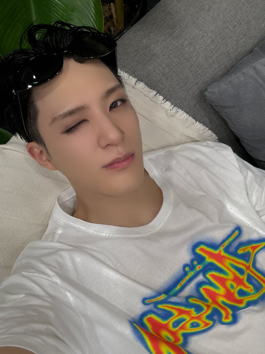 아따 :3 tweet media