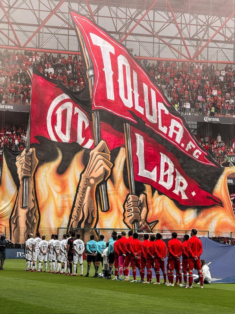 TolucaFCdatos's tweet photo. Mañana jugaremos contra Los Ángeles, contra California, contra la MLS y 17 equipos de la Liga Mx.

Toluca y su gente contra todos y contra todo. https://t.co/Dnkg204xCf