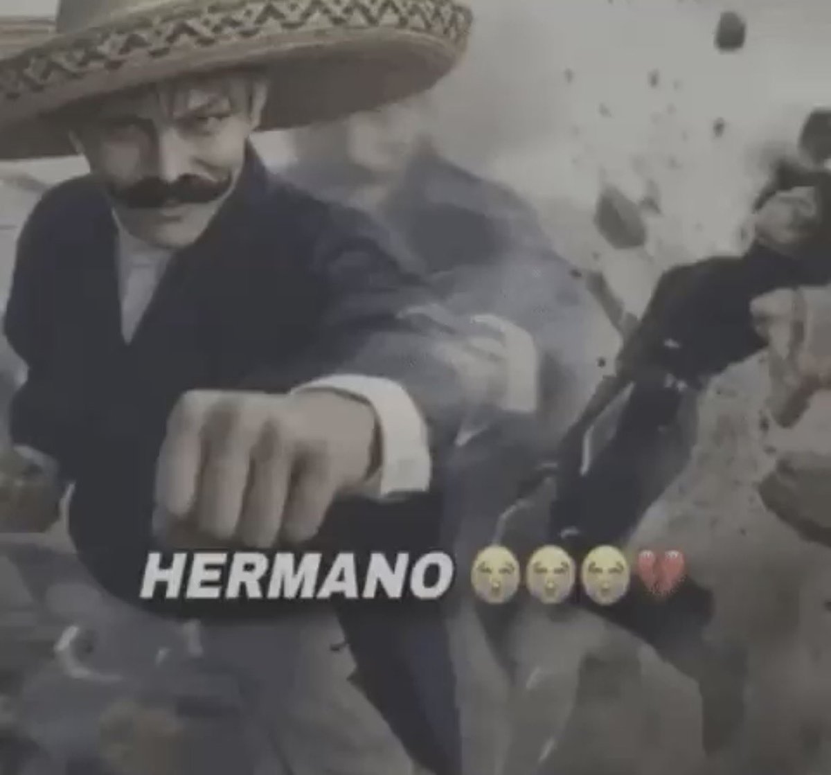 Y bueno <a href="/B_de_CEO/">Esigma 🅱️🌸</a> 
Cómo fue tu experiencia con lo que está pasando ahorita con csm y la golpiza de los fans de jjk?