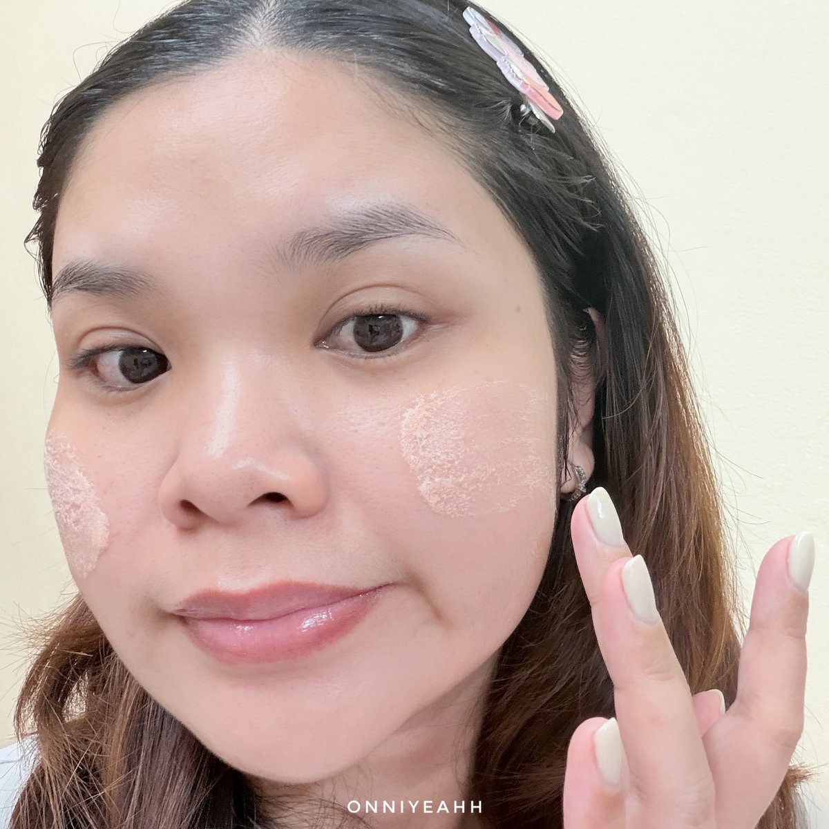 wch_reviews's tweet photo. เข้าใจแล้วทำไมขายดีอันดับ 1 Tone Up Serum ของ fleen เนื้อบางเบา ซึมไว เกลี่ยง่าย ลงเตรียมงานผิว ได้ผิวสวย ปรับสีผิวให้สว่างขึ้น หน้าเนียนเบลอรูขุมขนดีเลยอ่ะ ลงเมคอัพต่อติดทนสุดๆ💖 https://t.co/1z6PjYZgJY