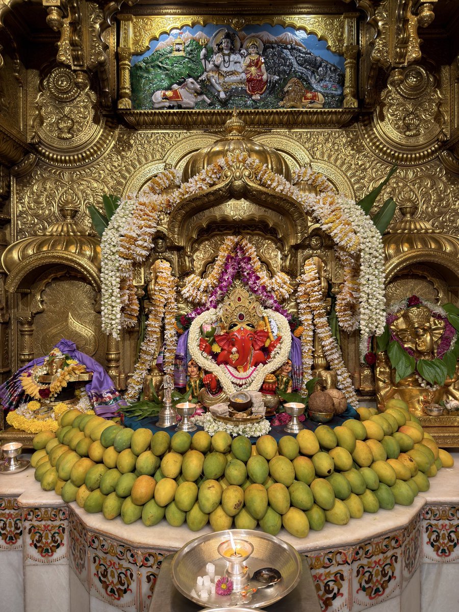 🙏गणपती बाप्पा मोरया 🌺मंगलमूर्ती मोरया 🙏 प्रातःकालीन आरती के दर्शन 

🙏Ganapati Bappa Moraya 🌺 Mangalmurti Moraya  🙏 06/05/2026