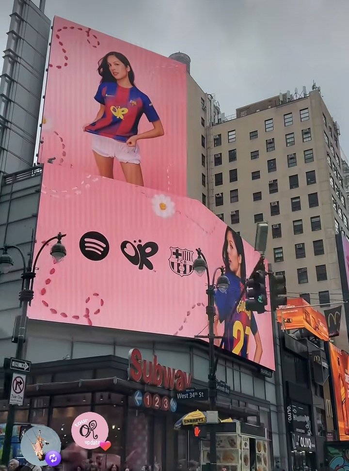 I love this collab sm