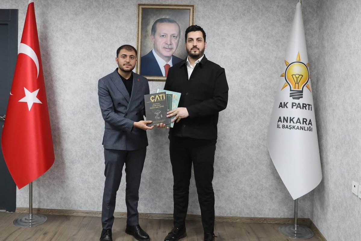 Milli Türk Talebe Birliği Ankara İl Başkanı İhsan Koçdoğan’ı İl Başkanlığımızda ağırladık.

Ankara’daki gençlik çalışmaları ve üniversitelerde yürütülen faaliyetler üzerine samimi bir sohbet gerçekleştirdik. 

Nazik ziyaretleri için teşekkür ederiz.

<a href="/mttbankara/">MTTB Ankara</a>