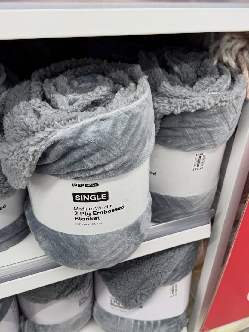 MzoloUnfiltered's tweet photo. Fleece blankets at pep guys run 😻 https://t.co/LyUMyC3vKH