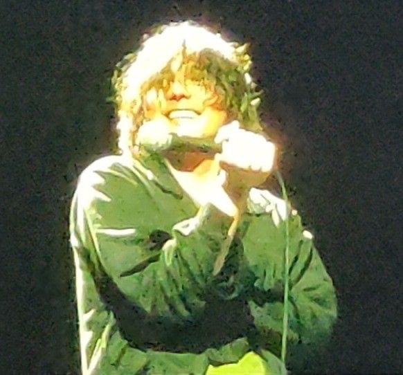 hourly swarm gerard tweet media