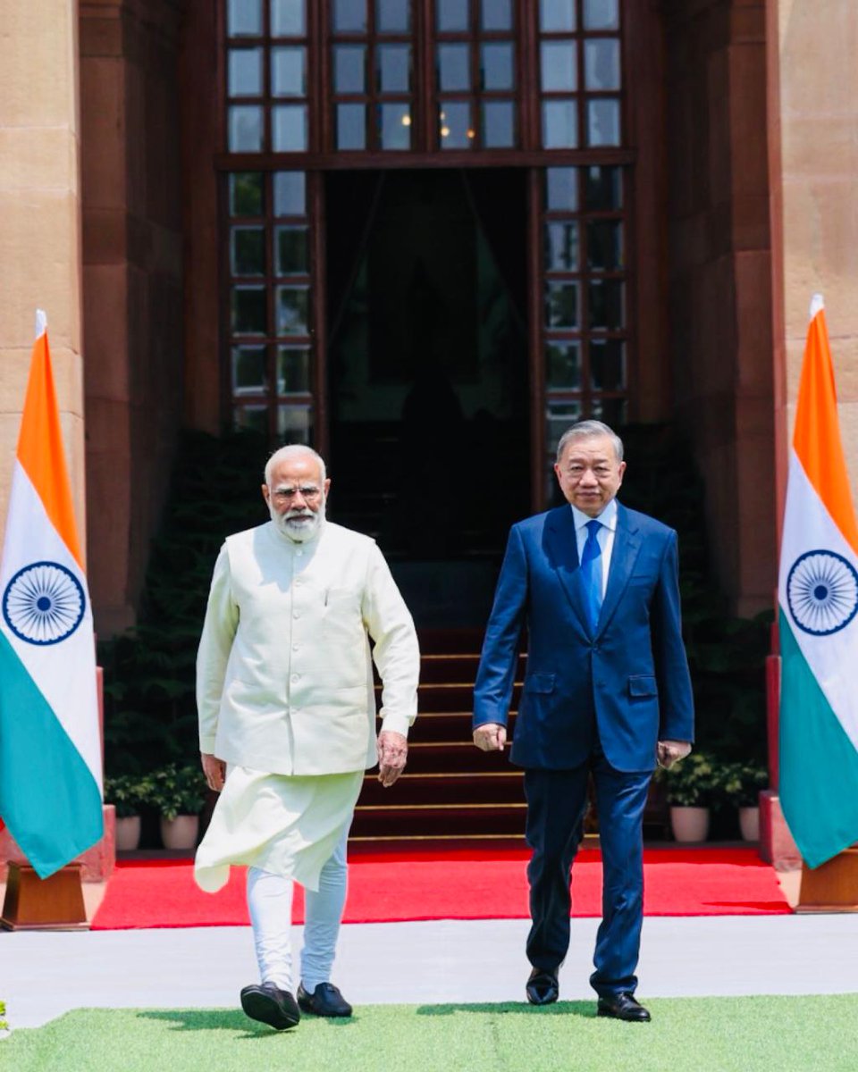P M SHREE NARENDRA BHAI MODI JI PARANAM 🙏
<a href="/narendramodi/">Narendra Modi</a>
<a href="/narendramodi_in/">narendramodi_in</a>
<a href="/BJP4India/">BJP</a>
<a href="/PMOIndia/">PMO India</a>
<a href="/BJP4Gujarat/">BJP Gujarat</a>
<a href="/BJP4Kutchh/">BJP Kutch</a>
Wonderful meeting with President, Mr. To Lam. We will keep adding momentum to the India-Vietnam friendship. 🇮🇳 🇻🇳