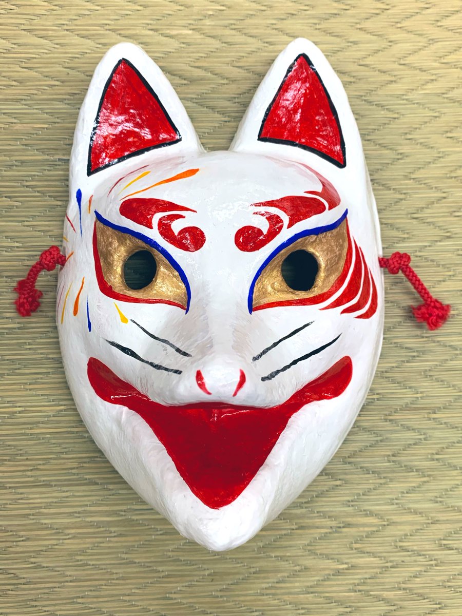 三味線本体 蝶模様 赤白 コンばんは 王子ヤマワ営業中 #房本デザイン工芸 二代目 #遊心 様より