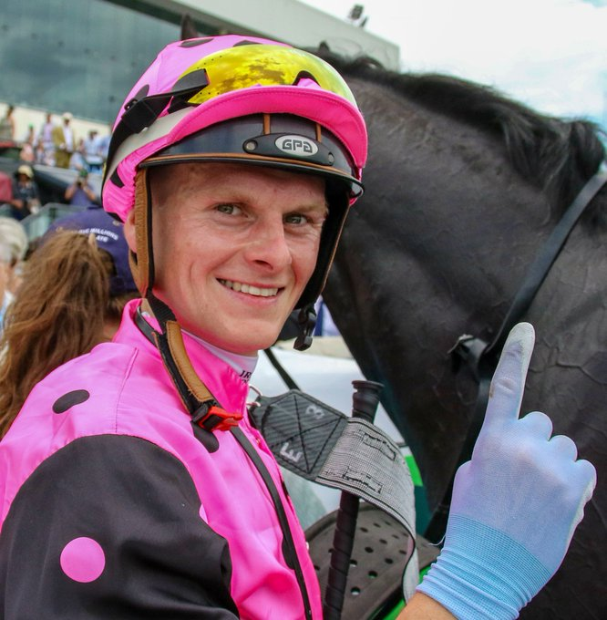 HongKong_Racing's tweet photo. 𝑪𝑶𝑵𝑭𝑰𝑹𝑴𝑬𝑫: Ethan Brown has been permitted to ride overseas to partner JIMMYSSTAR in the G1 Doomben 10,000 (16 May). 

#HKRacing | @WorldPool https://t.co/57sQHIKuZc