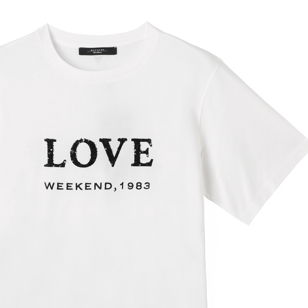 ModernBlue_2001's tweet photo. シンプルなものから遊びが効いたものまで。
WEEKEND Max Mara のTシャツが入荷いたしました。

キラりと目を引くスパンコール、

立体感のあるフロッキープリント、

小さな蝶々のワンポイント刺繍、

プリントと刺繍を組み合わせたポップなデザイン。

シンプルになりがちなTシャツだからこそ
さりげないデザインが目を引きます。
