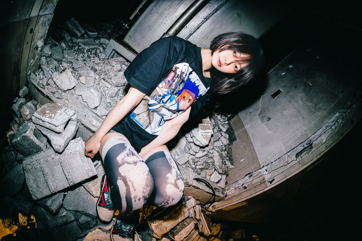 5月末発売！まごさん<a href="/magodesu/">まご🔜5/9,10 代々木40degreesjapan【F15】</a>　の新作Tシャツのサブショット！着用の雰囲気を感じてくれ！