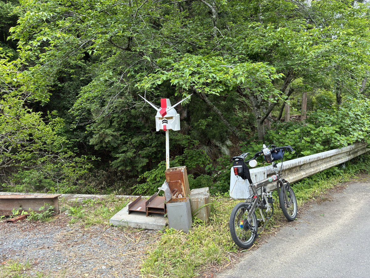 ひじから tweet media
