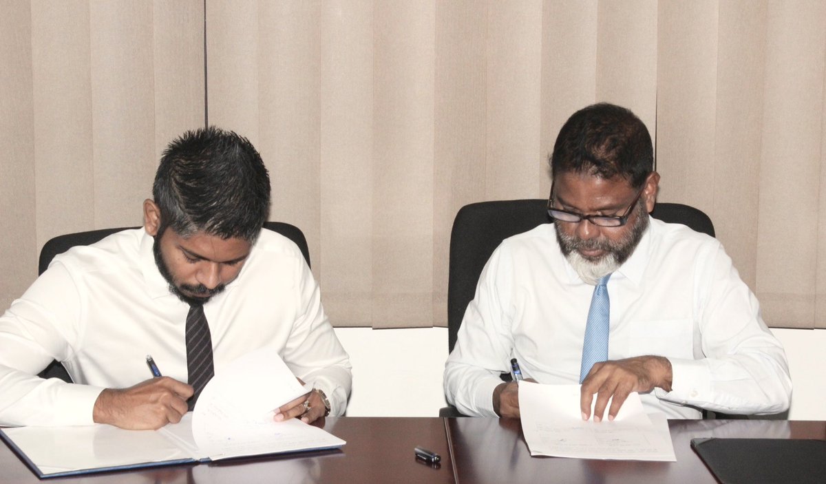 dnrmaldives's tweet photo. We have signed an MoU with the @CorrectionsMv to enable API integration for information verification. This initiative will streamline the verification process through faster and more accurate validation of information. https://t.co/Hh4jw1TYoV
