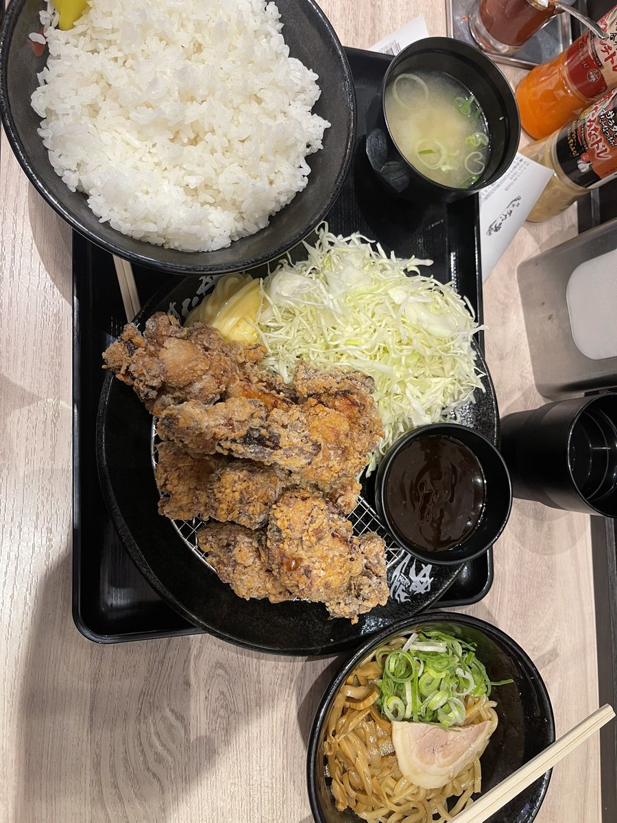 タツ:純粋 tweet media
