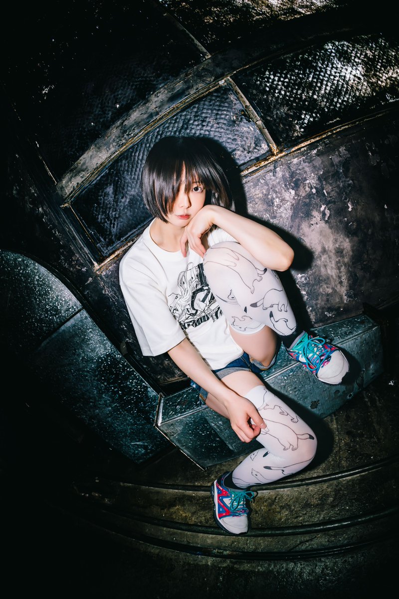 5月末発売！まごさん<a href="/magodesu/">まご🔜5/9,10 代々木40degreesjapan【F15】</a>　の新作Tシャツのサブショット！着用の雰囲気を見てね♪