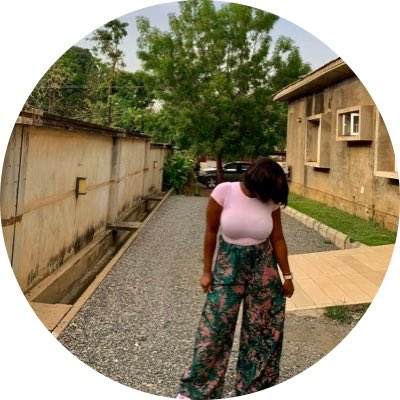 sweetindemiddle's tweet photo. Abegiii🤣🤣🤣 shift joor!!! Monhw3 ade3 bi!😂 https://t.co/qnv9px2Sf3