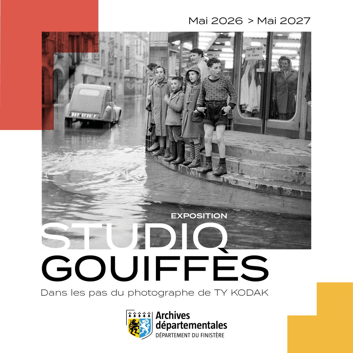 finistere_29's tweet photo. Du 4 mai 2026 au 31 mai 2027 : Quimper sous l'oeil de Ty Kodak 📸

👀 Les @archives29 vous invitent à découvrir le fonds Albert Gouiffès, photographe ayant repris en 1950 l'atelier de la maison Ty Kodak à Quimper. 

✨ Redécouvrez Quimper à travers des clichés d'exception. https://t.co/Kt5n81GIbN