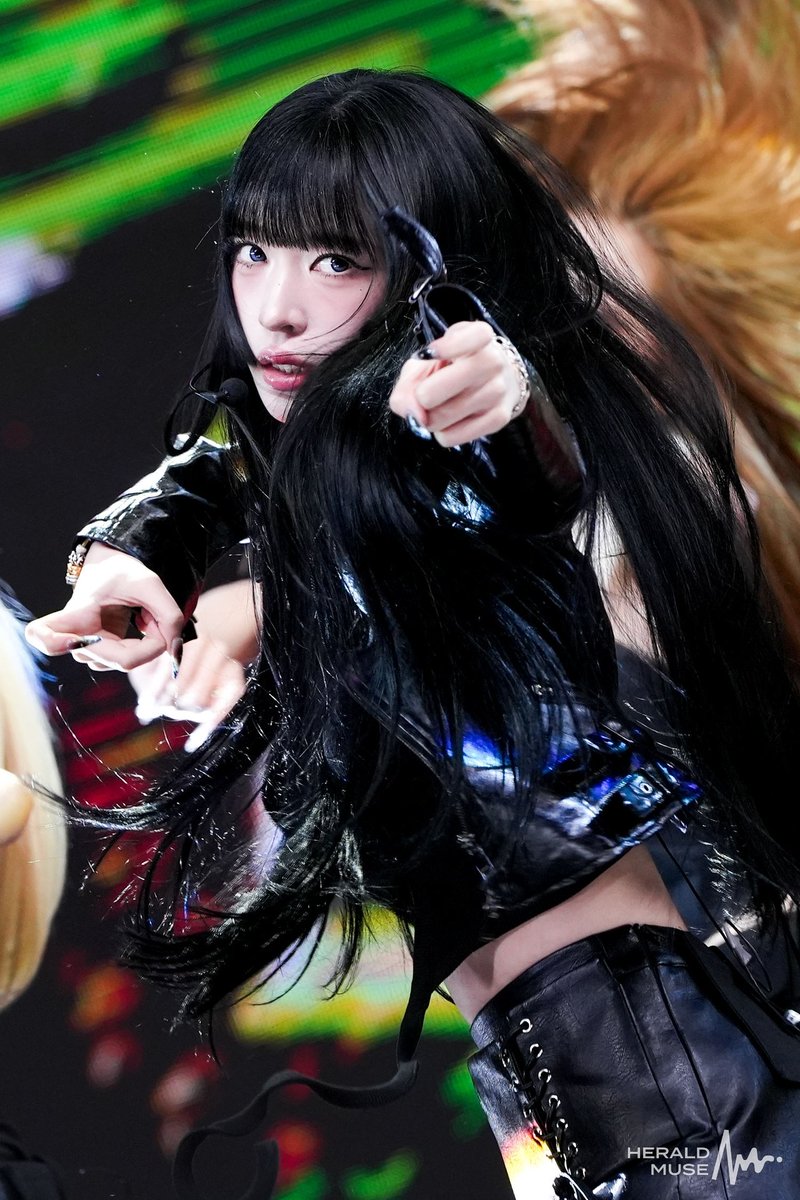 she's so mesmerizing

BILLLIE ON THAT ZAP
#ZAP_Billlie_OutNow #Billlie #빌리 #ビリー 
#Billlie_ZAP <a href="/Billlieofficial/">Billlieofficial</a>
