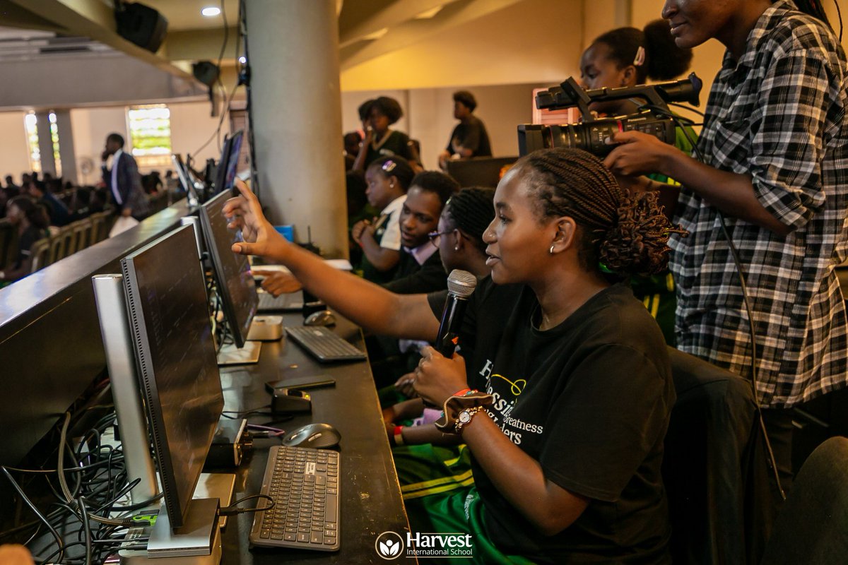 his_ug_'s tweet photo. Still thinking about our incredible Open Day!
Letβs take a look back at some of our favorite moments and memories from the event πΈβ¨
β#OpenDay
#enrolnow
#ReliveTheMoments
#PhotoRecap
#EventHighlights https://t.co/EBGBhCBC18