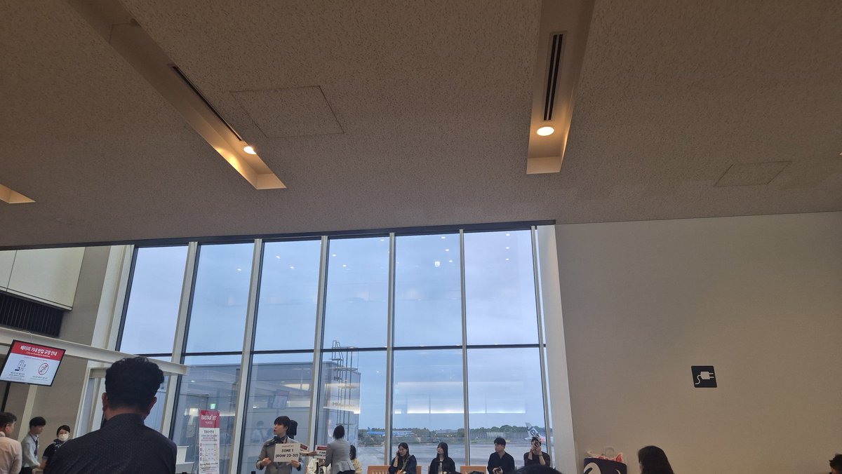 처음 참가해본 2026대뱅가제 매우 즐겁게 놀다가 돌아가네요 새로 친해지게된분들도 많고 원래도 친한분들과도 엄청 웃으면서 보낸 4박5일이였습니다.